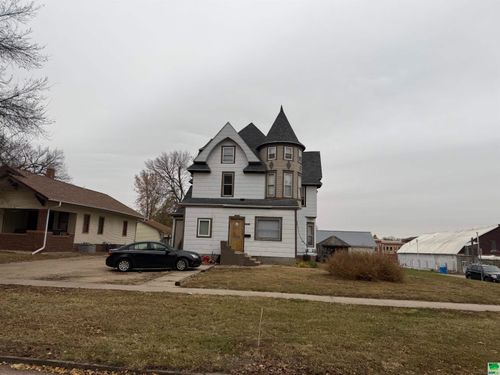 101 Prospect, Vermillion, SD, 57069 | Card Image