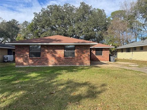 1027 Arcadia Dr, Baton Rouge, LA, 70810-2640 | Card Image