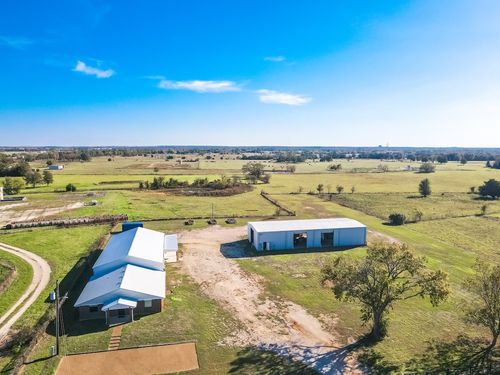 807 E Fm 489, Buffalo, TX, 75831 | Card Image