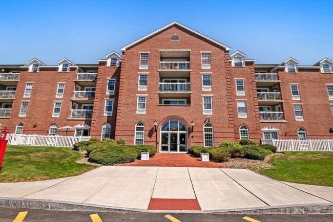APT-106 - 160 Commandants Way, Condo with 2 bedrooms, 2 bathrooms and 1 parking in Chelsea MA | Image 10