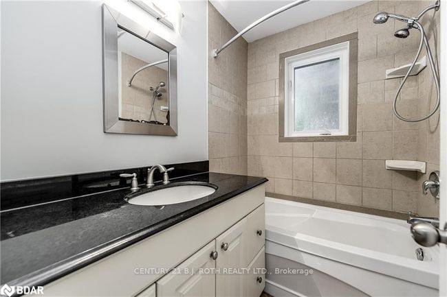 9 Sunnidale Rd, Home with 4 bedrooms, 2 bathrooms and 6 parking in Barrie ON | Image 19