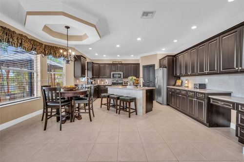 9003 Alexandra Cir, Wellington, FL, 33414-6439 | Card Image