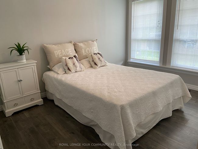 109 Maple Ave, House other with 2 bedrooms, 2 bathrooms and 6 parking in Sutton West ON | Image 18