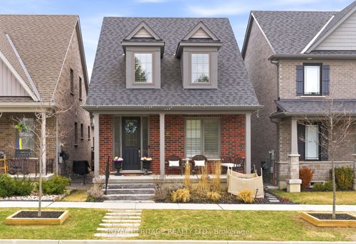 245 Strachan St, Port Hope, ON, L1A0E7 | Card Image