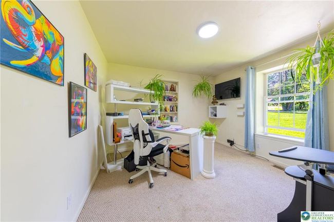 7112 Howell Ter, House other with 4 bedrooms, 2 bathrooms and null parking in Stroudsburg PA | Image 12