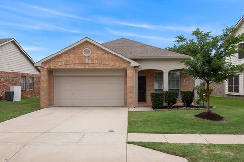 10833 Hawks Landing Rd, Haslet, TX, 76052-5186 | Card Image