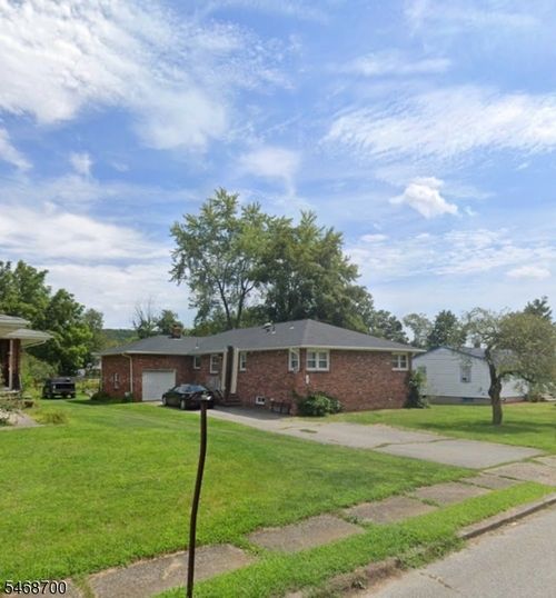 9 Belvidere Ave, Wanaque, NJ, 07465-2101 | Card Image