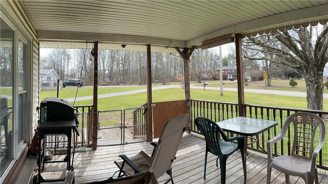 22 Besco Dr, House other with 3 bedrooms, 2 bathrooms and 1 parking in West Middlesex PA | Image 13