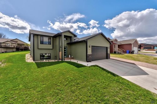 5223 Chalkstone Ct, Rapid City, SD, 57701 | Card Image