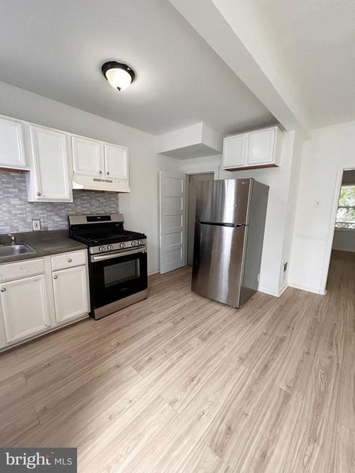 2524 Bonaffon St, PHILADELPHIA, PA, 19142-2716 | Card Image