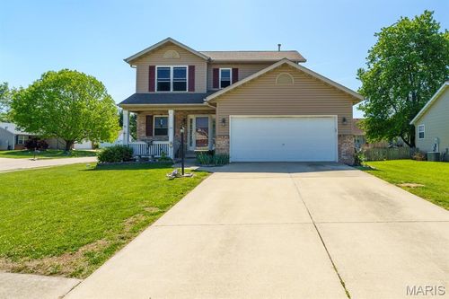 35 Jason Dr, Glen Carbon, IL, 62034-3052 | Card Image