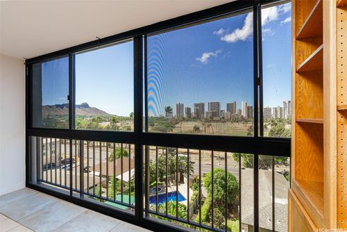 apt-6e-2916 Date St, Honolulu, HI, 96816-1185 | Card Image