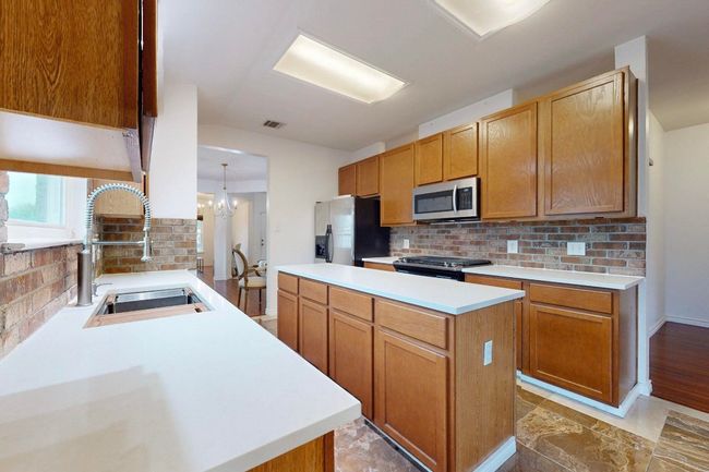 Kitchen | Image 15