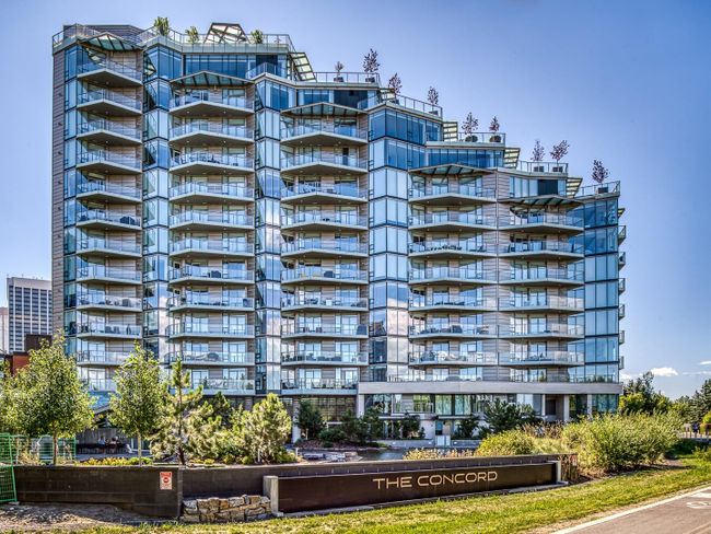 1307 - 738 1 Avenue Sw, Home with 2 bedrooms, 2 bathrooms and 4 parking in Calgary AB | Image 1