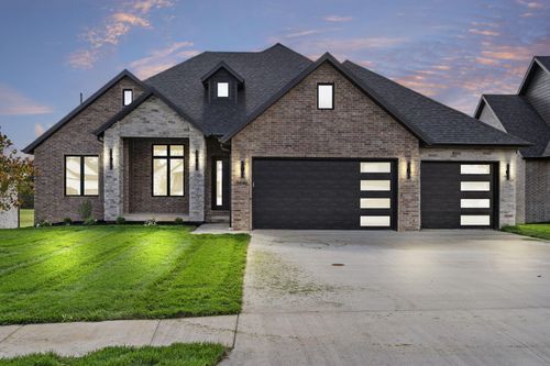 5546 E Cavalcade Ln, Springfield, MO, 65802-6062 | Card Image