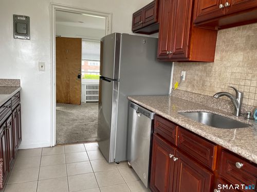 3-34 Standish Rd, Stamford, CT, 06902-3238 | Card Image