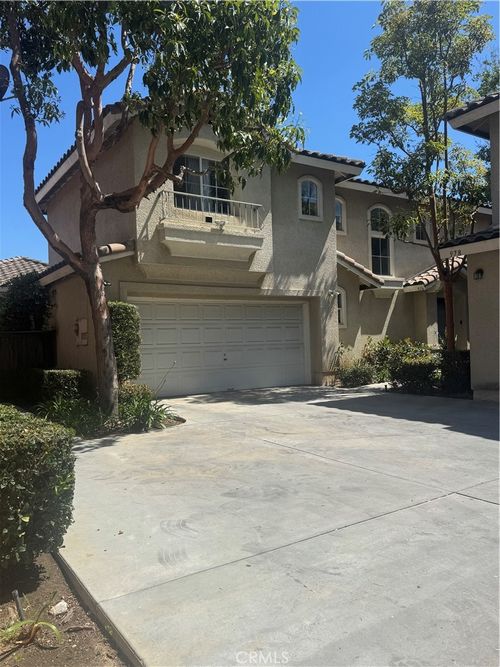 976 Baycrest Ln, Harbor City, CA, 90710-3047 | Card Image