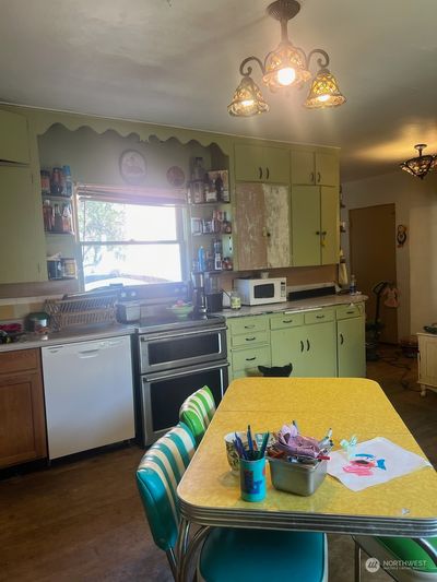 427 Ne 1st Avenue, House other with 1 bedrooms, 1 bathrooms and 2 parking in Soap Lake WA | Image 2