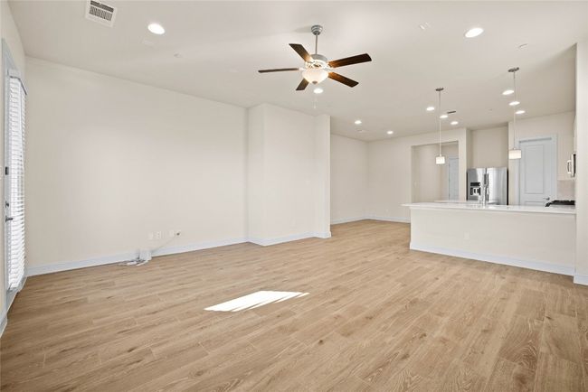 UNIT-108 - 600 C Bar Ranch Trl, House other with 3 bedrooms, 3 bathrooms and 4 parking in Cedar Park TX | Image 7