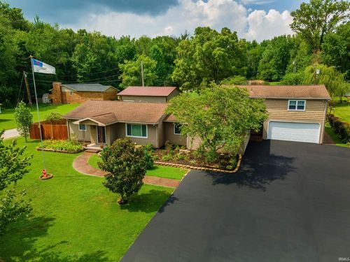 8644 Vann Rd, Newburgh, IN, 47630-9068 | Card Image