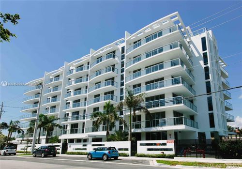 604-13800 Highland Dr, North Miami Beach, FL, 33181-1688 | Card Image