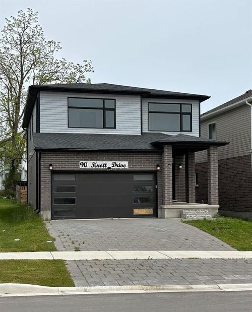 {{alt}} | Card Image