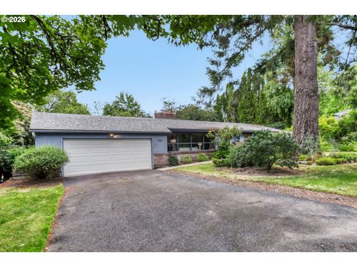 8015 Sw Fairway Dr, Portland, OR, 97225 | Card Image