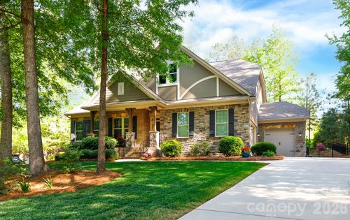 6704 Montgomery Rd, Lake Wylie, SC, 29710-7039 | Card Image