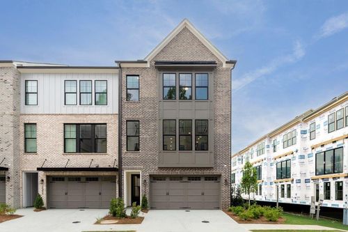 43-2255 Crestview Dr Ne, Brookhaven, GA, 30319-5374 | Card Image