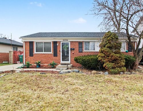 9286 Chamberlain St, Romulus, MI, 48174-1576 | Card Image