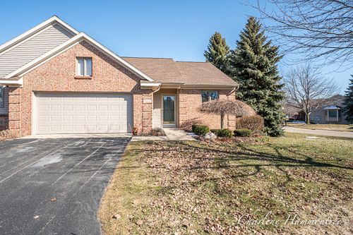 6352 Livingston Court, Georgetown Charter Township, MI, 49426 | Card Image