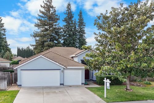 605 Alwin Dr, Dixon, CA, 95620-4520 | Card Image