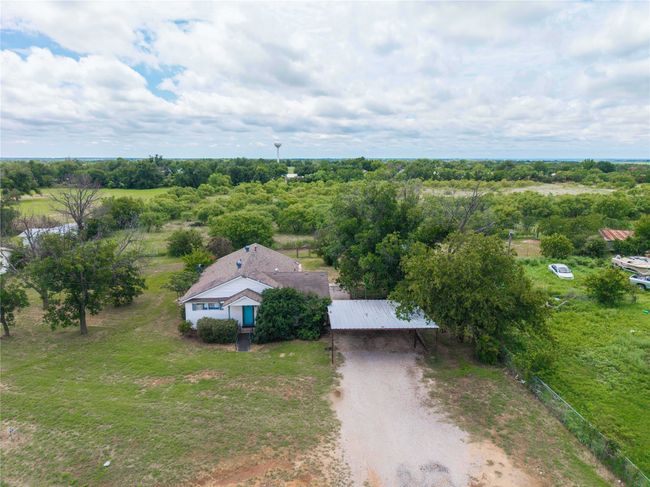 1101 W Hall St, House other with 3 bedrooms, 2 bathrooms and null parking in Bangs TX | Image 32