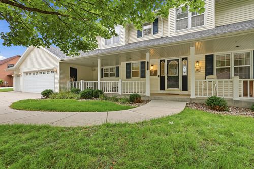 714 Audubon Rd, Howards Grove, WI, 53083-1394 | Card Image