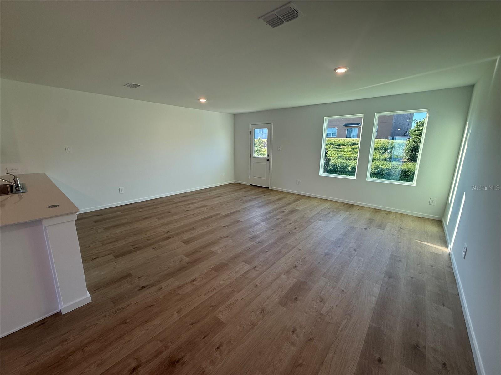 Residential Lease in DAVENPORT 4