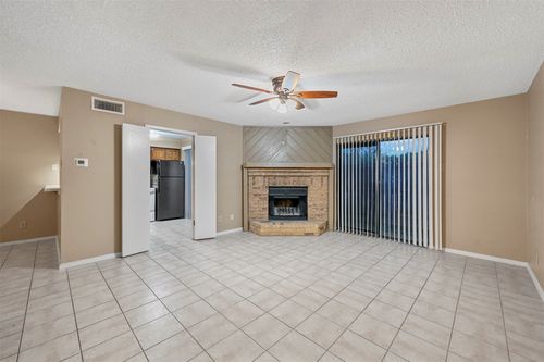 apt-22d-14800 Enterprise Dr, Farmers Branch, TX, 75234-3003 | Card Image