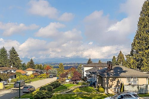 6662 Stanley St, Burnaby, BC, V5E1T8 | Card Image