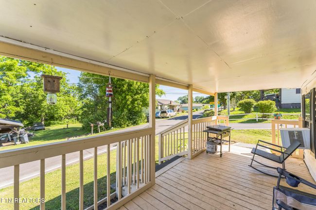 1810 Creason Dr, House other with 3 bedrooms, 2 bathrooms and null parking in Maryville TN | Image 10