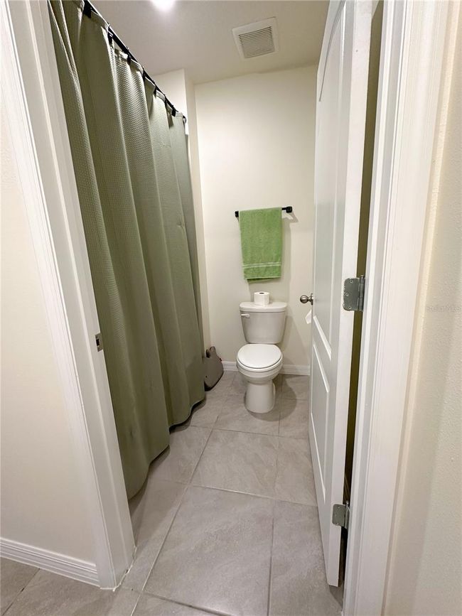 Spare bathroom | Image 25