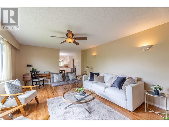 13018 Armstrong Ave, House other with 4 bedrooms, 3 bathrooms and 4 parking in Summerland BC | Image 12