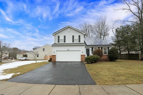 202 Sun Valley Cir, Egg Harbor Township, NJ, 08234-7746 | Card Image