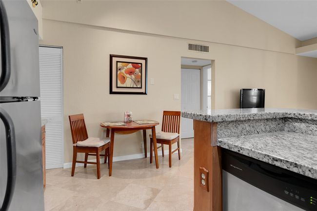 APT-21204 - 821 Lyons Rd, Condo with 2 bedrooms, 2 bathrooms and null parking in Coconut Creek FL | Image 17