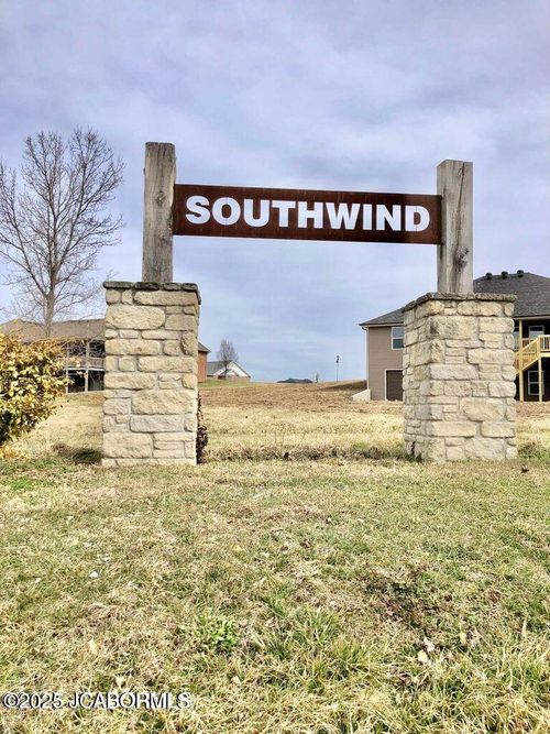 64 Kirk Dr, Holts Summit, MO, 65043 | Card Image