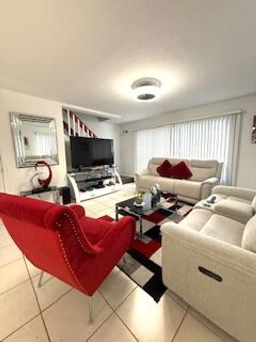 h-217 Foxtail Dr, Greenacres, FL, 33415-6188 | Card Image