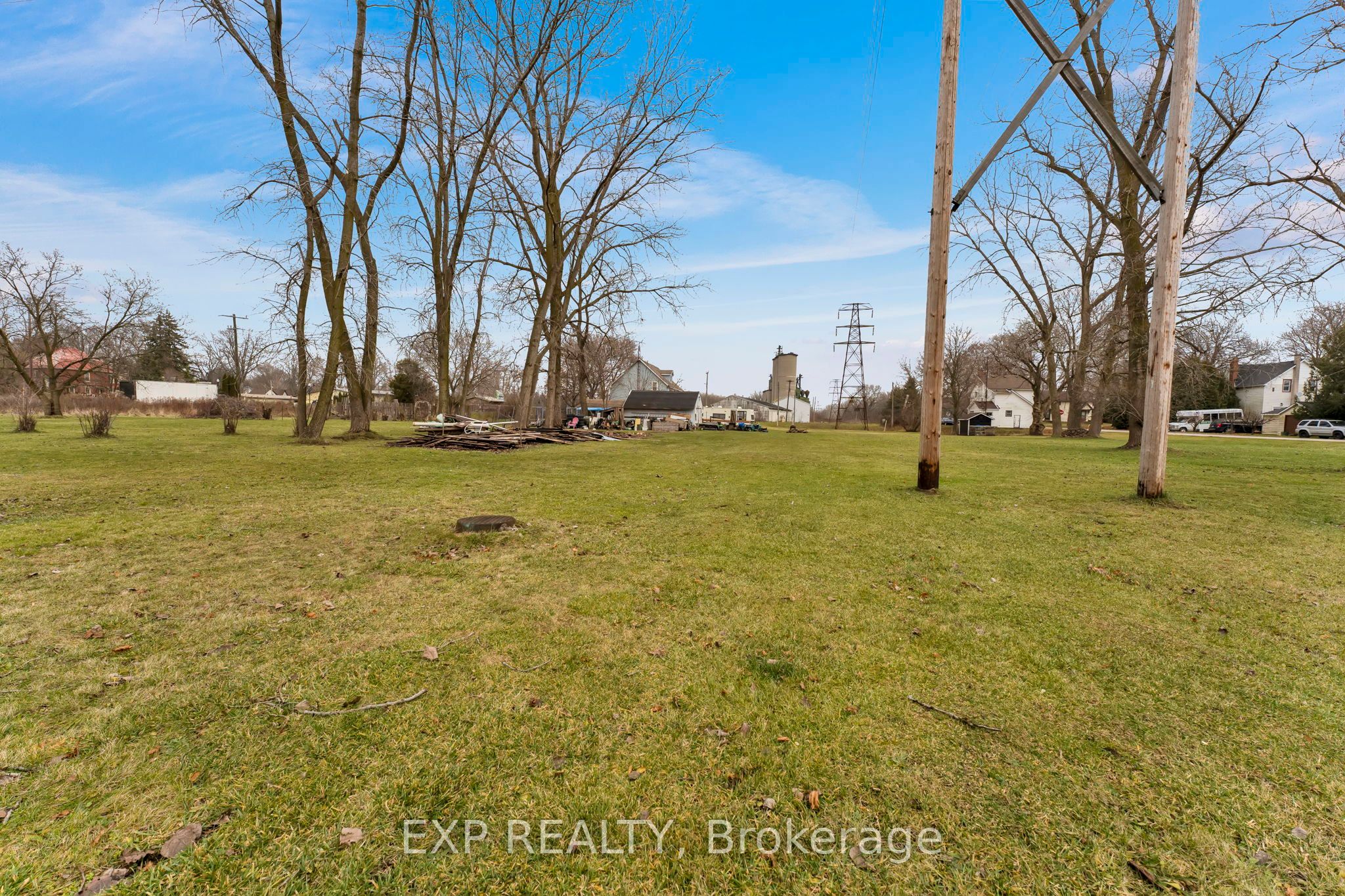 Residential in West Elgin 3