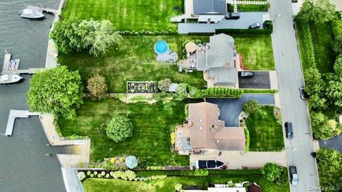 131 Crystal Beach Boulevard, Brookhaven, NY, 11955 | Card Image