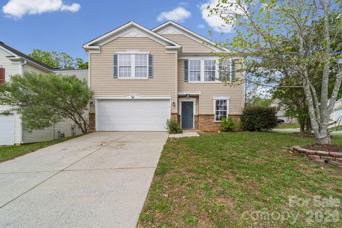 2902 Royal Fern Ln, Charlotte, NC, 28215-2877 | Card Image