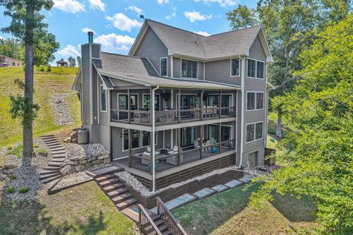 95 Watersong Cir, Union Hall, VA, 24176-1104 | Card Image