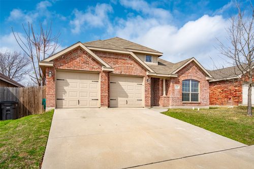 2308 Wakecrest Dr, Fort Worth, TX, 76108-6951 | Card Image