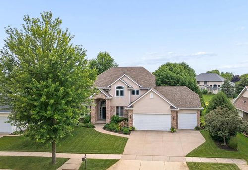 2917 E Fallcreek Lane, APPLETON, WI, 54913 | Card Image